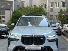 Photo of the vehicle BMW X7