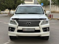 Photo of the vehicle Lexus LX