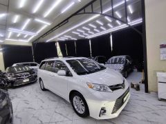 Сүрөт унаа Toyota Sienna