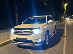 Сүрөт унаа Toyota Highlander