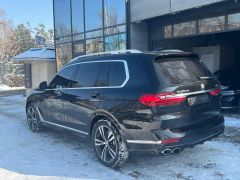 Фото авто BMW X7