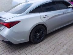 Сүрөт унаа Toyota Avalon