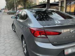 Сүрөт унаа Hyundai Elantra