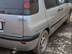 Сүрөт унаа Toyota Raum