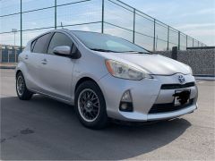 Фото авто Toyota Prius c