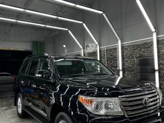 Photo of the vehicle Toyota Land Cruiser