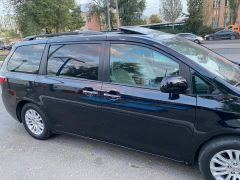 Фото авто Toyota Sienna