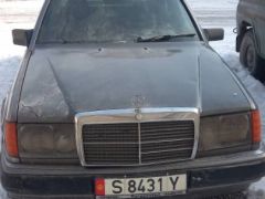 Сүрөт унаа Mercedes-Benz W124