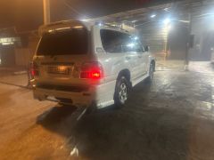 Сүрөт унаа Toyota Land Cruiser