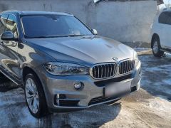 Photo of the vehicle BMW X5