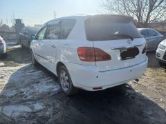 Фото авто Toyota Ipsum