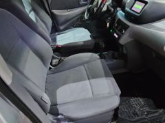 Фото авто Nissan Almera Tino