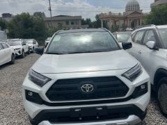 Сүрөт унаа Toyota RAV4