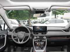 Photo of the vehicle Toyota RAV4