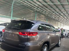 Сүрөт унаа Toyota Highlander