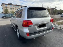 Сүрөт унаа Toyota Land Cruiser