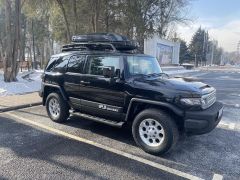 Фото авто Toyota FJ Cruiser