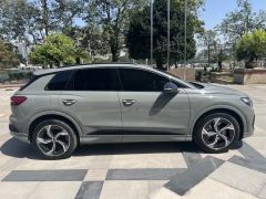 Фото авто Audi Q4 e-tron