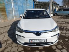 Фото авто BAIC EU5