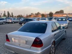 Сүрөт унаа Mercedes-Benz C-Класс