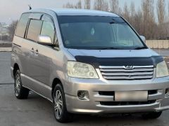 Сүрөт унаа Toyota Noah