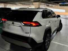 Сүрөт унаа Toyota RAV4