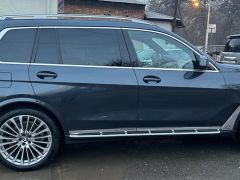 Фото авто BMW X7