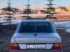 Фото авто Mercedes-Benz W124