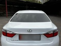 Photo of the vehicle Lexus ES