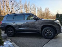 Photo of the vehicle Toyota Land Cruiser