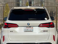 Photo of the vehicle BMW X5