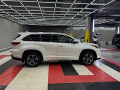 Фото авто Toyota Highlander