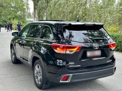 Фото авто Toyota Highlander