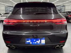 Photo of the vehicle Porsche Macan