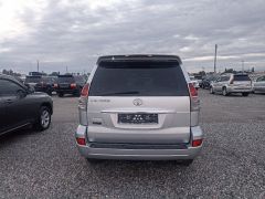 Photo of the vehicle Toyota Land Cruiser Prado