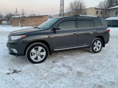 Сүрөт унаа Toyota Highlander