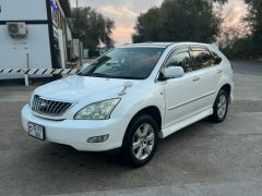 Сүрөт унаа Toyota Harrier