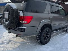 Photo of the vehicle Toyota Sequoia