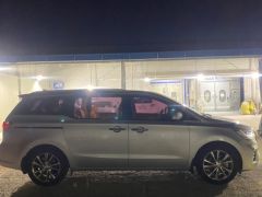 Фото авто Kia Carnival