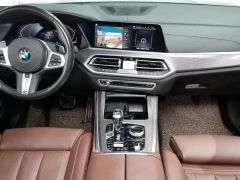 Photo of the vehicle BMW X5