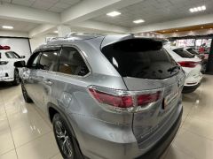 Сүрөт унаа Toyota Highlander