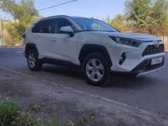 Photo of the vehicle Toyota RAV4