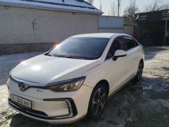 Фото авто BAIC EU5