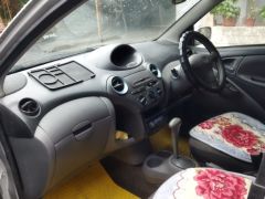 Сүрөт унаа Toyota Vitz