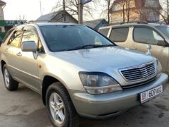 Сүрөт унаа Toyota Harrier