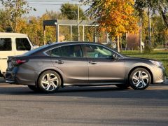 Photo of the vehicle Subaru Legacy