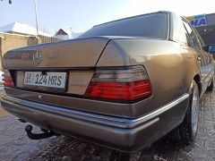 Фото авто Mercedes-Benz W124