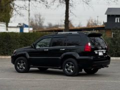 Photo of the vehicle Lexus GX