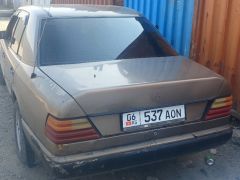 Photo of the vehicle Mercedes-Benz W124