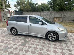 Сүрөт унаа Toyota Wish